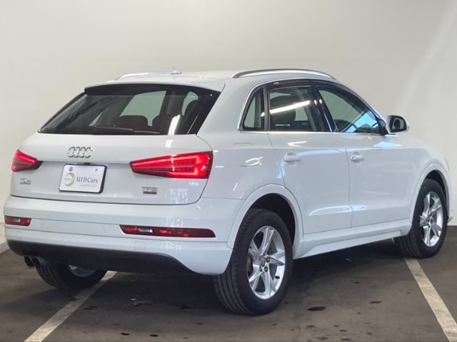 Import and buy AUDI Q3 2018 from Japan to Nairobi, Kenya