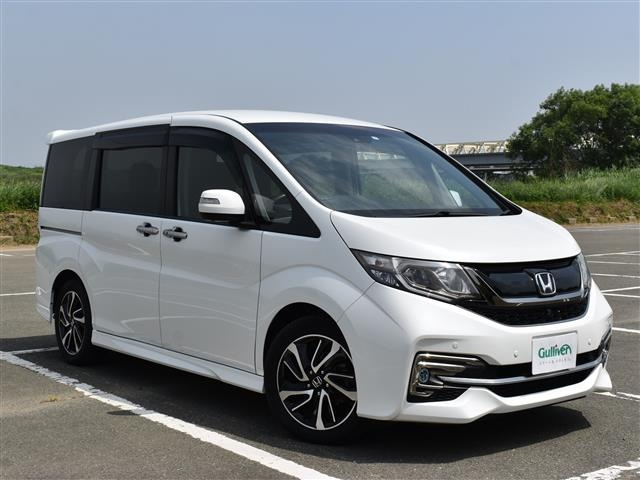 Import and buy HONDA STEP WAGON 2017 from Japan to Nairobi, Kenya