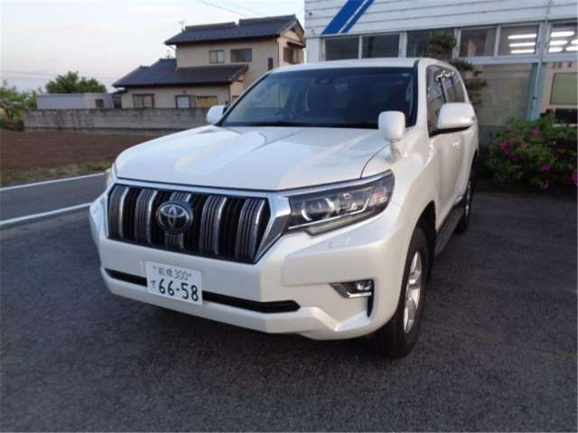 Import and buy TOYOTA LAND CRUISER PRADO 2019 from Japan to Nairobi, Kenya