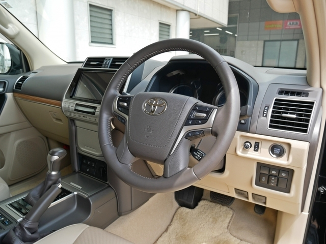 Import and buy TOYOTA LAND CRUISER PRADO 2020 from Japan to Nairobi, Kenya