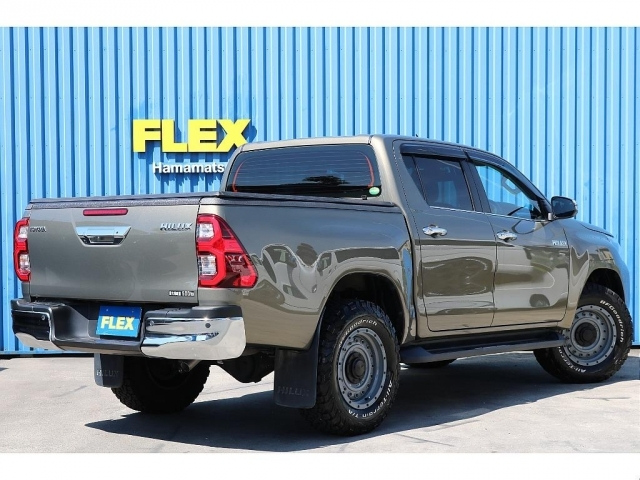 Import and buy TOYOTA HILUX 2021 from Japan to Nairobi, Kenya