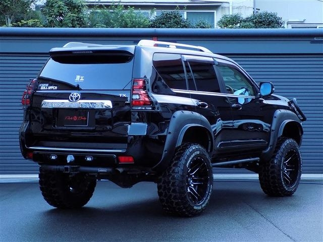 Import and buy TOYOTA LAND CRUISER PRADO 2019 from Japan to Nairobi, Kenya