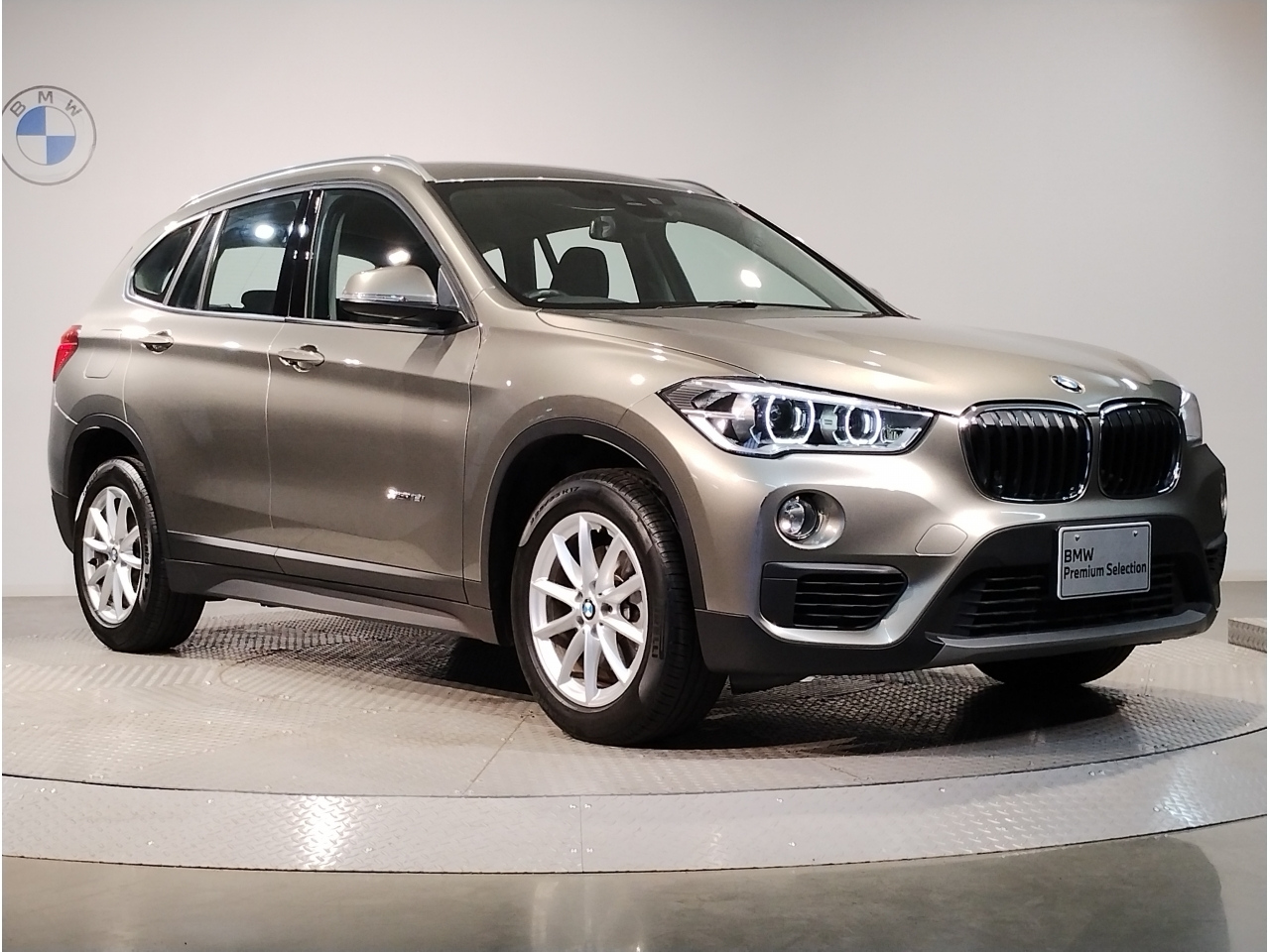 Import and buy BMW X1 2018 from Japan to Nairobi, Kenya