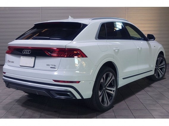 Import and buy AUDI Q8 2019 from Japan to Nairobi, Kenya