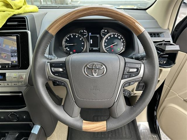 Import and buy TOYOTA LAND CRUISER PRADO 2020 from Japan to Nairobi, Kenya