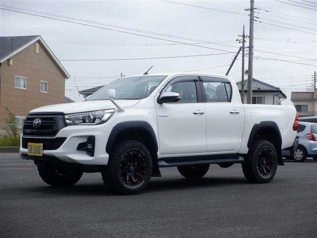 Import and buy TOYOTA HILUX 2019 from Japan to Nairobi, Kenya