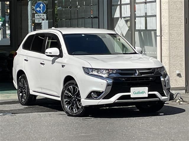 Import and buy MITSUBISHI OUTLANDER PHEV 2017 from Japan to Nairobi, Kenya