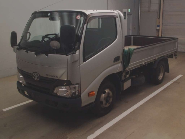 Import and buy TOYOTA TOYOACE 2018 from Japan to Nairobi, Kenya
