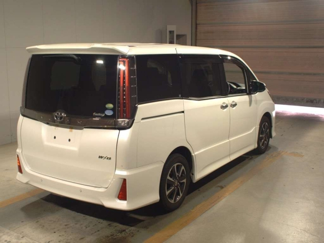 Import and buy TOYOTA NOAH 2019 from Japan to Nairobi, Kenya