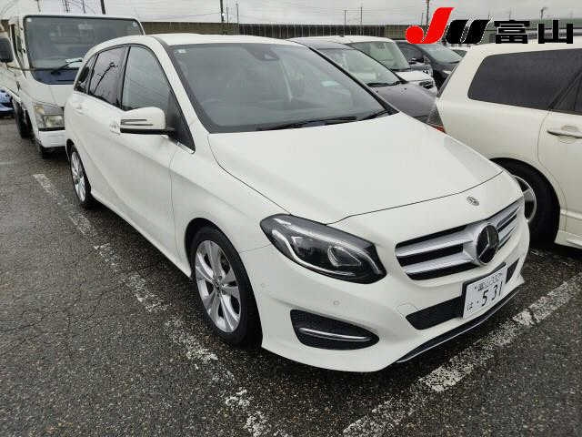 Import and buy MERCEDES BENZ B CLASS 2018 from Japan to Nairobi, Kenya