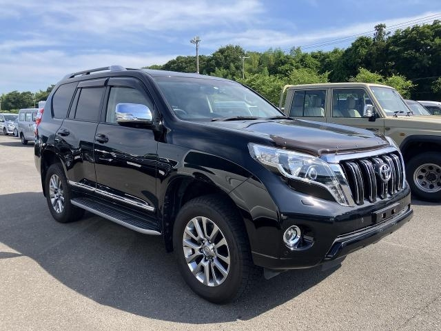 Import and buy TOYOTA LAND CRUISER PRADO 2017 from Japan to Nairobi, Kenya