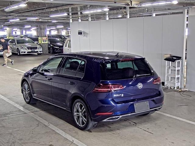 Import and buy VOLKSWAGEN GOLF 2019 from Japan to Nairobi, Kenya