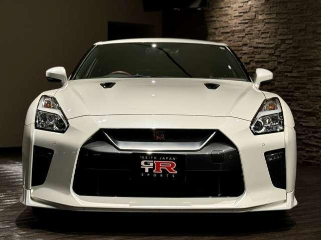 Import and buy NISSAN GT-R 2017 from Japan to Nairobi, Kenya