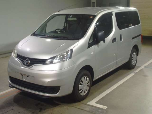 Import and buy NISSAN NV200 2018 from Japan to Nairobi, Kenya