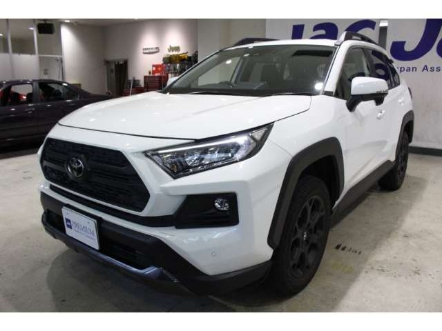 Import and buy TOYOTA RAV4 2022 from Japan to Nairobi, Kenya