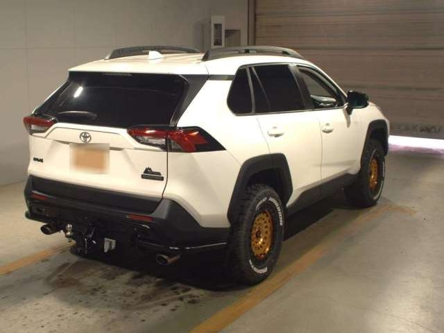 Import and buy TOYOTA RAV4 2021 from Japan to Nairobi, Kenya