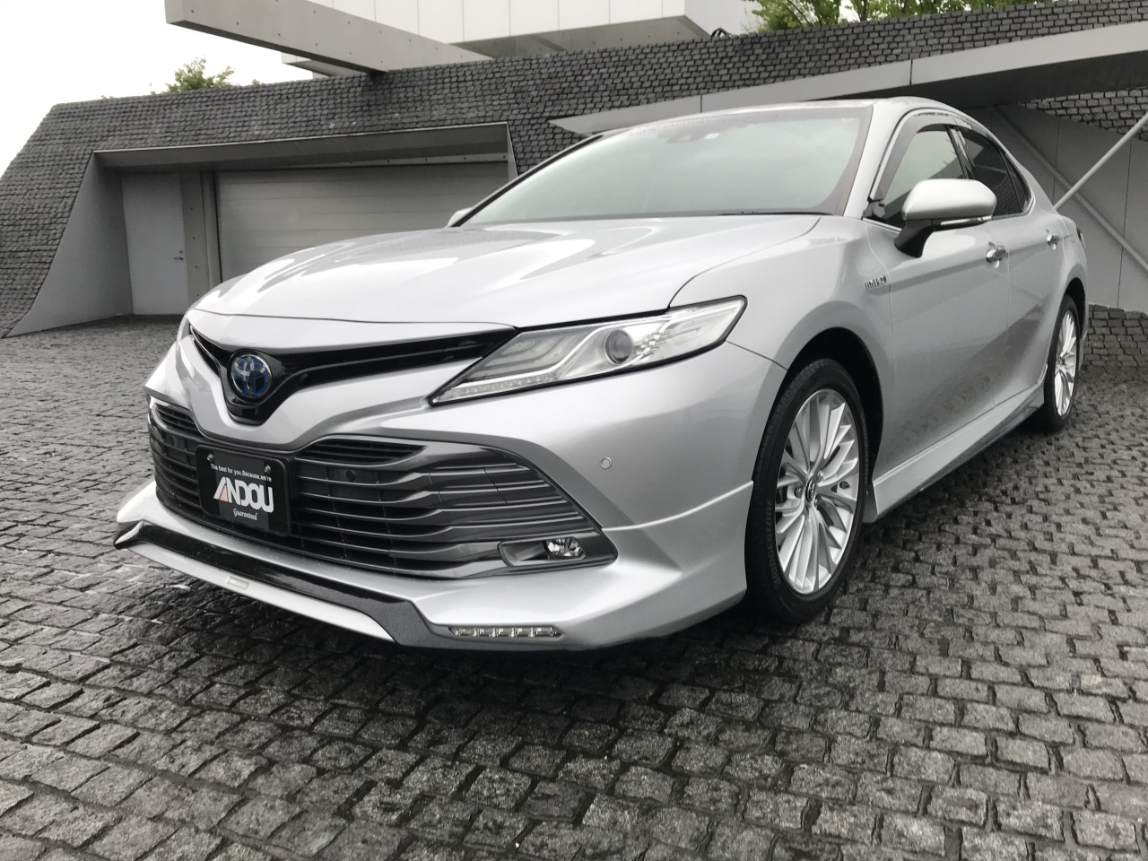 Import and buy TOYOTA CAMRY 2018 from Japan to Nairobi, Kenya