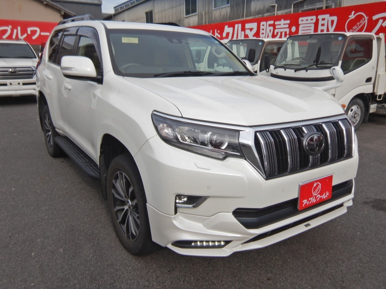 Import and buy TOYOTA LAND CRUISER PRADO 2019 from Japan to Nairobi, Kenya