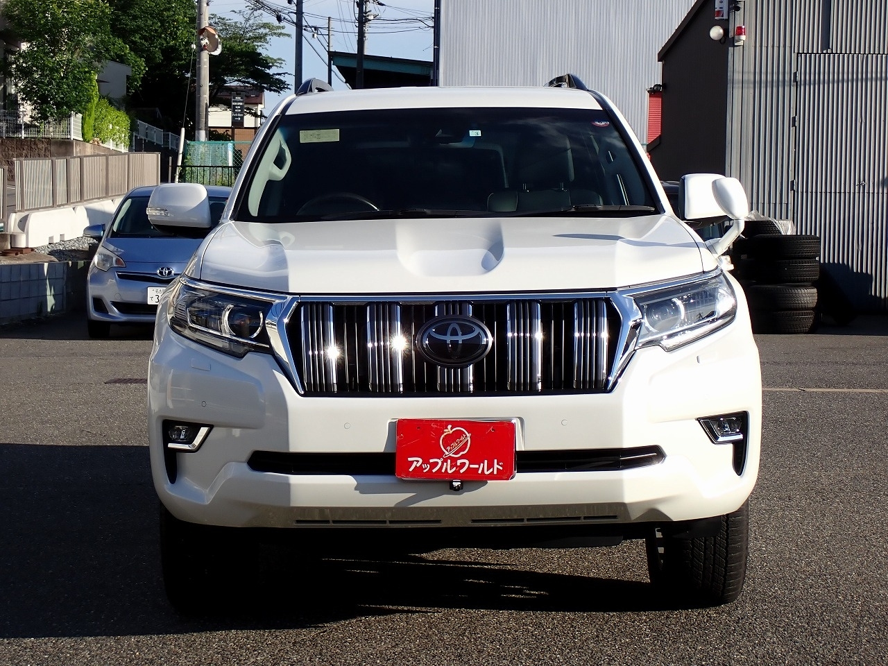 Import and buy TOYOTA LAND CRUISER PRADO 2018 from Japan to Nairobi, Kenya