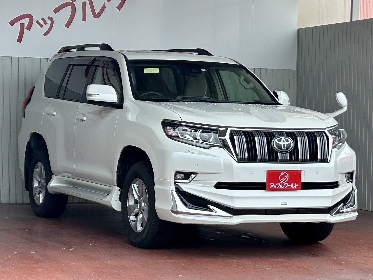 Import and buy TOYOTA LAND CRUISER PRADO 2019 from Japan to Nairobi, Kenya