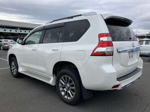 Import and buy TOYOTA LAND CRUISER PRADO 2017 from Japan to Nairobi, Kenya