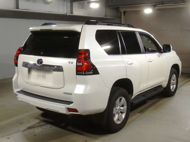 Import and buy TOYOTA LAND CRUISER PRADO 2018 from Japan to Nairobi, Kenya