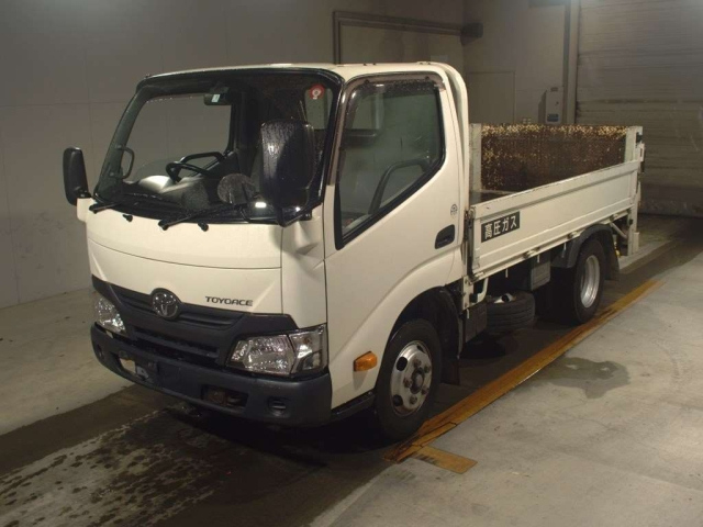 Import and buy TOYOTA TOYOACE 2018 from Japan to Nairobi, Kenya