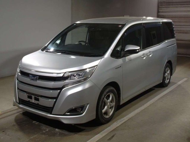 Import and buy TOYOTA NOAH 2018 from Japan to Nairobi, Kenya