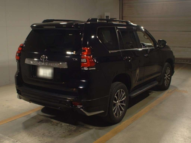 Import and buy TOYOTA LAND CRUISER PRADO 2020 from Japan to Nairobi, Kenya