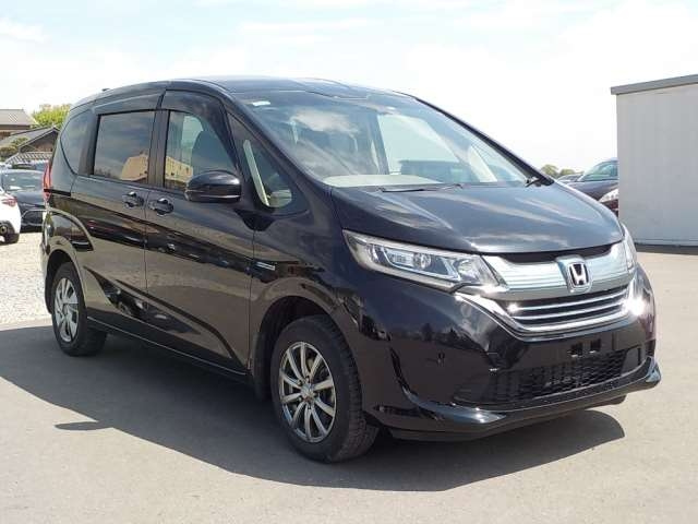 Import and buy HONDA FREED HYBRID 2017 from Japan to Nairobi, Kenya