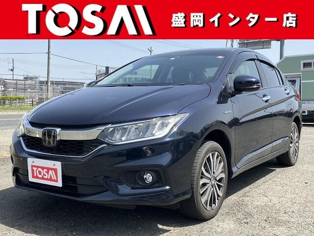 Import and buy HONDA GRACE 2017 from Japan to Nairobi, Kenya