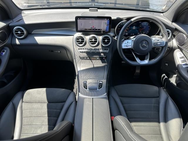 Import and buy MERCEDES BENZ GLC CLASS 2019 from Japan to Nairobi, Kenya