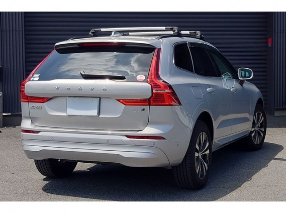 Import and buy VOLVO XC60 2022 from Japan to Nairobi, Kenya