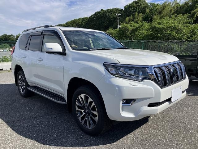 Import and buy TOYOTA LAND CRUISER PRADO 2023 from Japan to Nairobi, Kenya