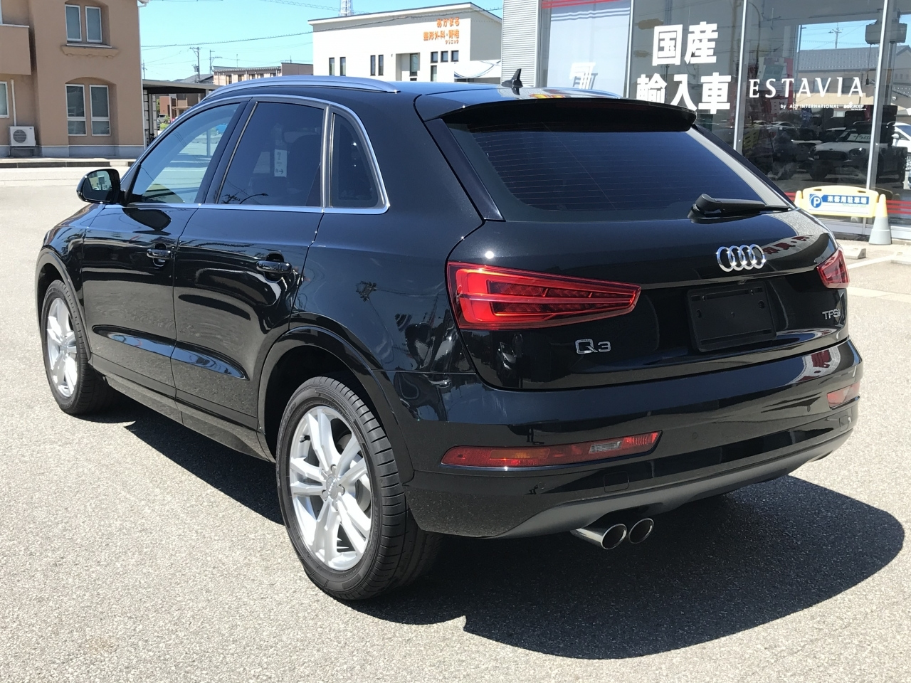 Import and buy AUDI Q3 2017 from Japan to Nairobi, Kenya