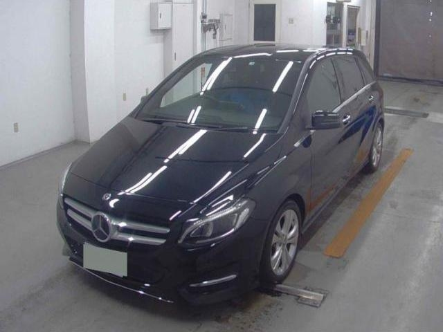 Import and buy MERCEDES BENZ B CLASS 2018 from Japan to Nairobi, Kenya