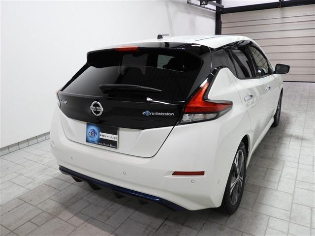 Import and buy NISSAN LEAF 2018 from Japan to Nairobi, Kenya