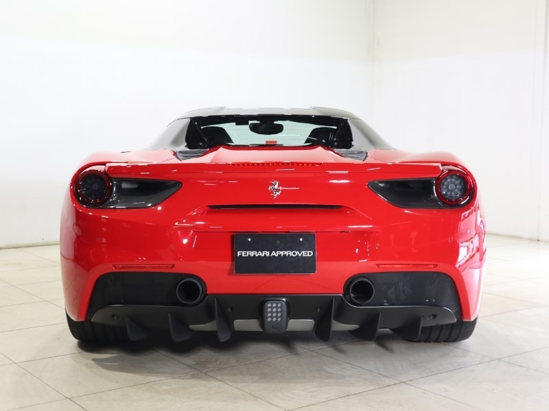 Import and buy FERRARI 488 SPIDER 2017 from Japan to Nairobi, Kenya