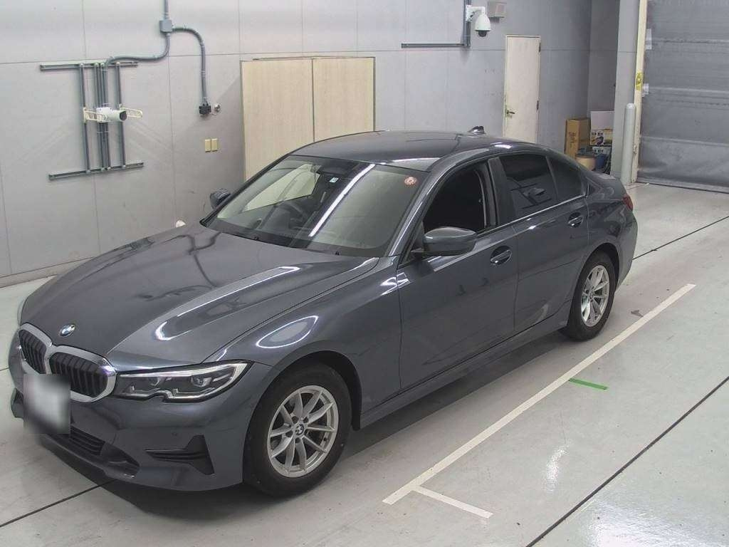 Import and buy BMW 3 SERIES 2019 from Japan to Nairobi, Kenya