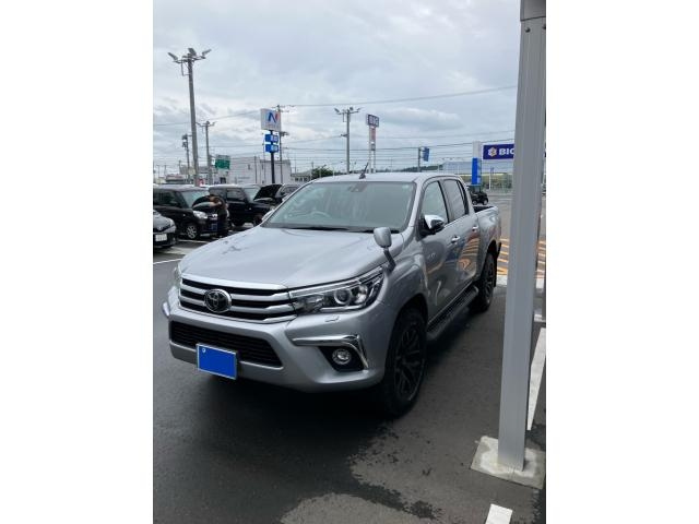 Import and buy TOYOTA HILUX 2018 from Japan to Nairobi, Kenya