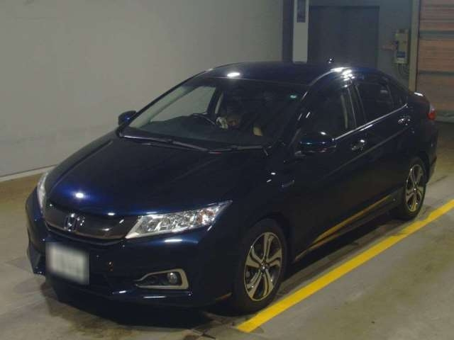 Import and buy HONDA GRACE 2017 from Japan to Nairobi, Kenya