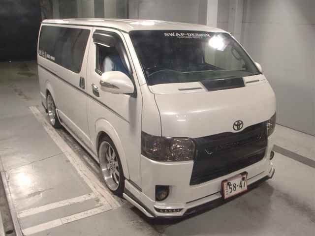 Import and buy TOYOTA HIACE VAN 2017 from Japan to Nairobi, Kenya