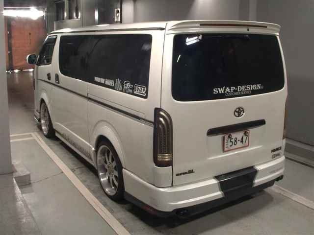 Import and buy TOYOTA HIACE VAN 2017 from Japan to Nairobi, Kenya