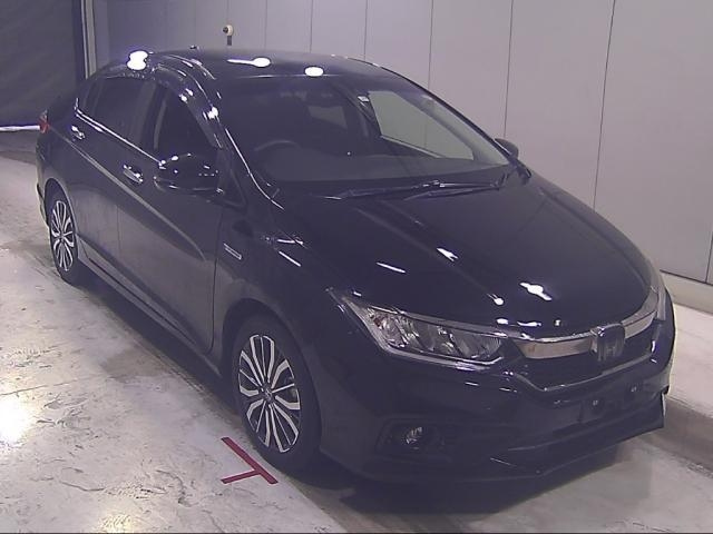 Import and buy HONDA GRACE 2019 from Japan to Nairobi, Kenya