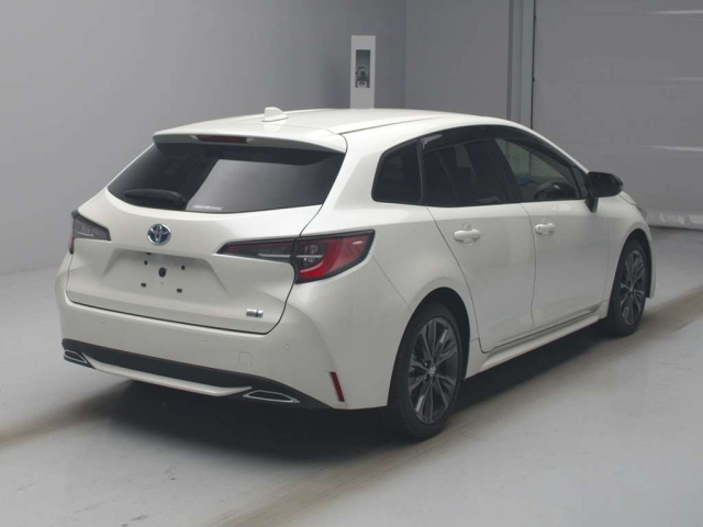 Import and buy TOYOTA COROLLA TOURING 2021 from Japan to Nairobi, Kenya