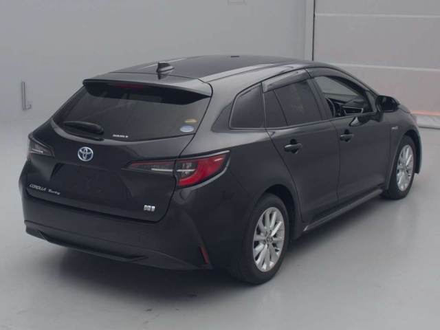 Import and buy TOYOTA COROLLA TOURING 2020 from Japan to Nairobi, Kenya