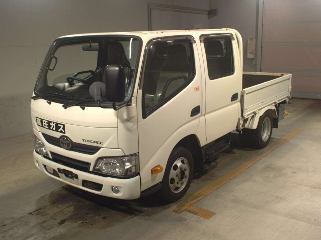 Import and buy TOYOTA TOYOACE 2019 from Japan to Nairobi, Kenya