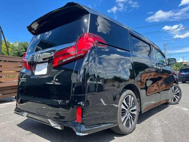 Import and buy TOYOTA ALPHARD 2019 from Japan to Nairobi, Kenya