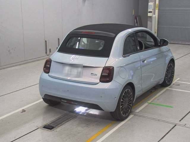 Import and buy FIAT 500E 2023 from Japan to Nairobi, Kenya