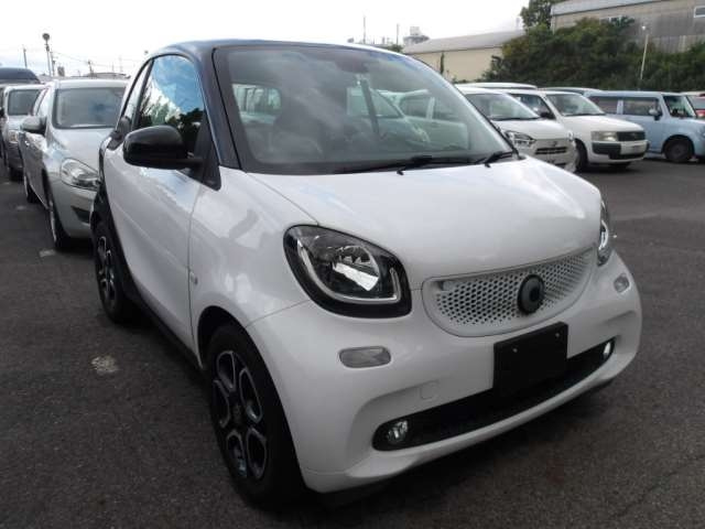 Import and buy SMART FORTWO COUPE 2017 from Japan to Nairobi, Kenya